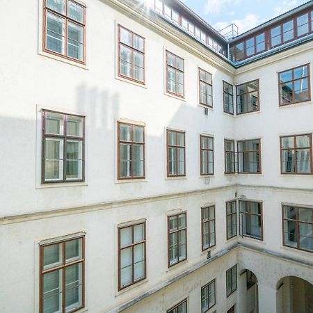 Vienna Residence, Volkstheater - Parliament 外观 照片