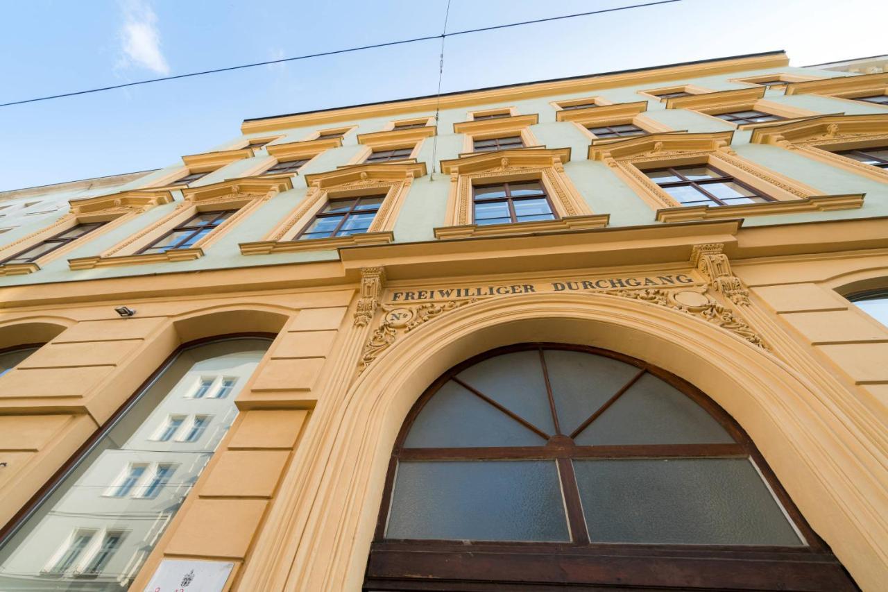 Vienna Residence, Volkstheater - Parliament 外观 照片